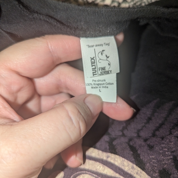 Twilight breaking dawn part 1 t shirt from hot topic - Picture 3 of 4